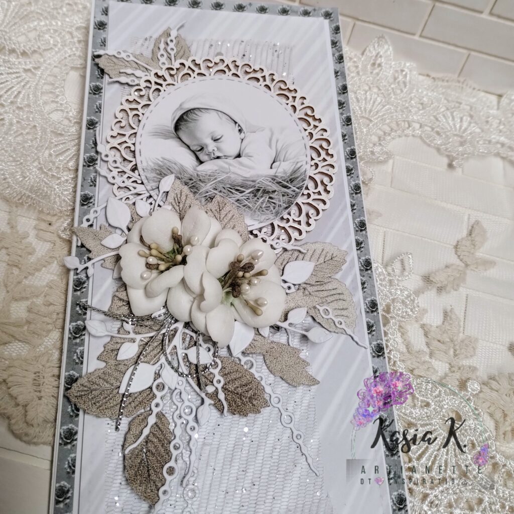 Kartka dla dziecka, kartka dla maluszka, kartka na chrzest, inspiracja DT Artianette Katarzyna Klakla scrapbooking, kolekcja Silver Glamour Mini Collection A4, dodatki do wycinania digi na sianku A4