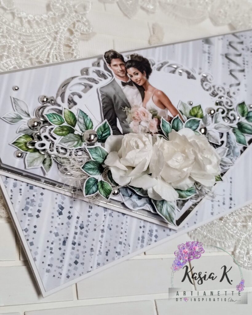 kartka kopertówka na ślub, scrapbooking, kolekcji Silwer Gramour, dodatki do wycinania SET 02, inspiracja DT Artianette Katarzyna Klakla